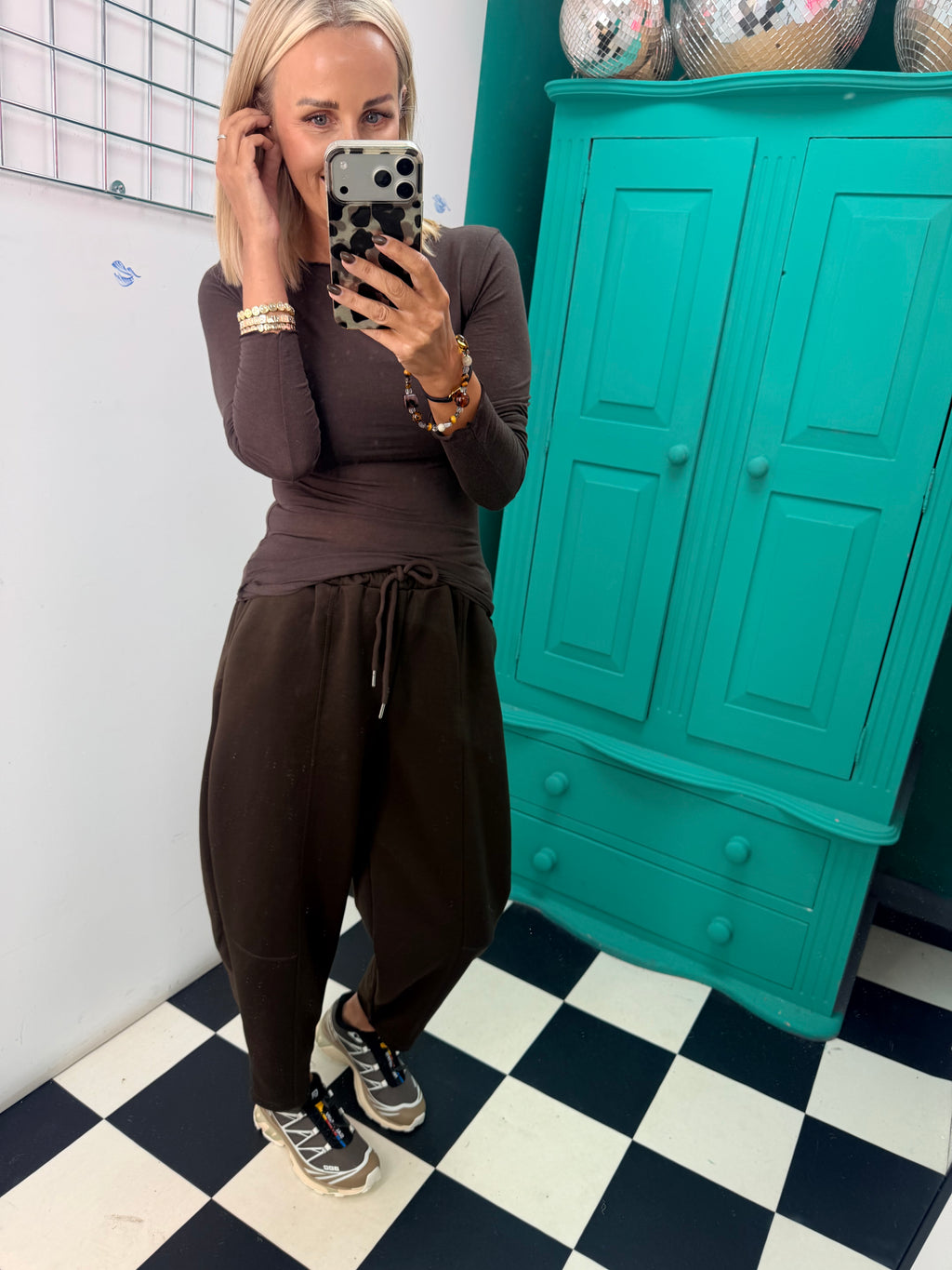 Cora Carrot Leg Joggers Chocolate