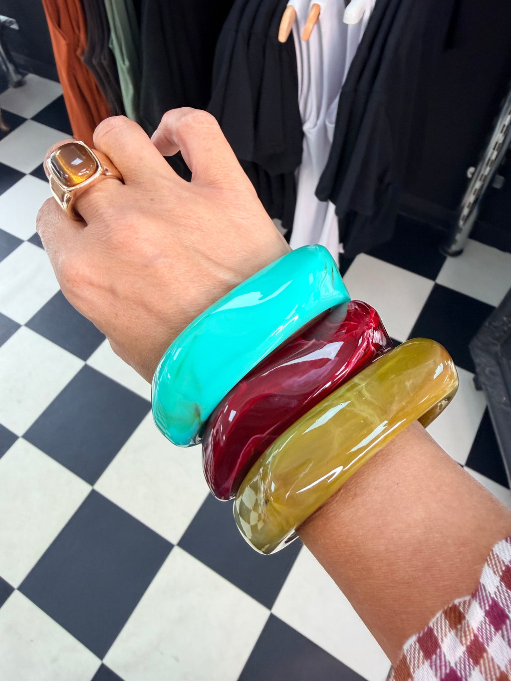 Wavy Bangle Blue