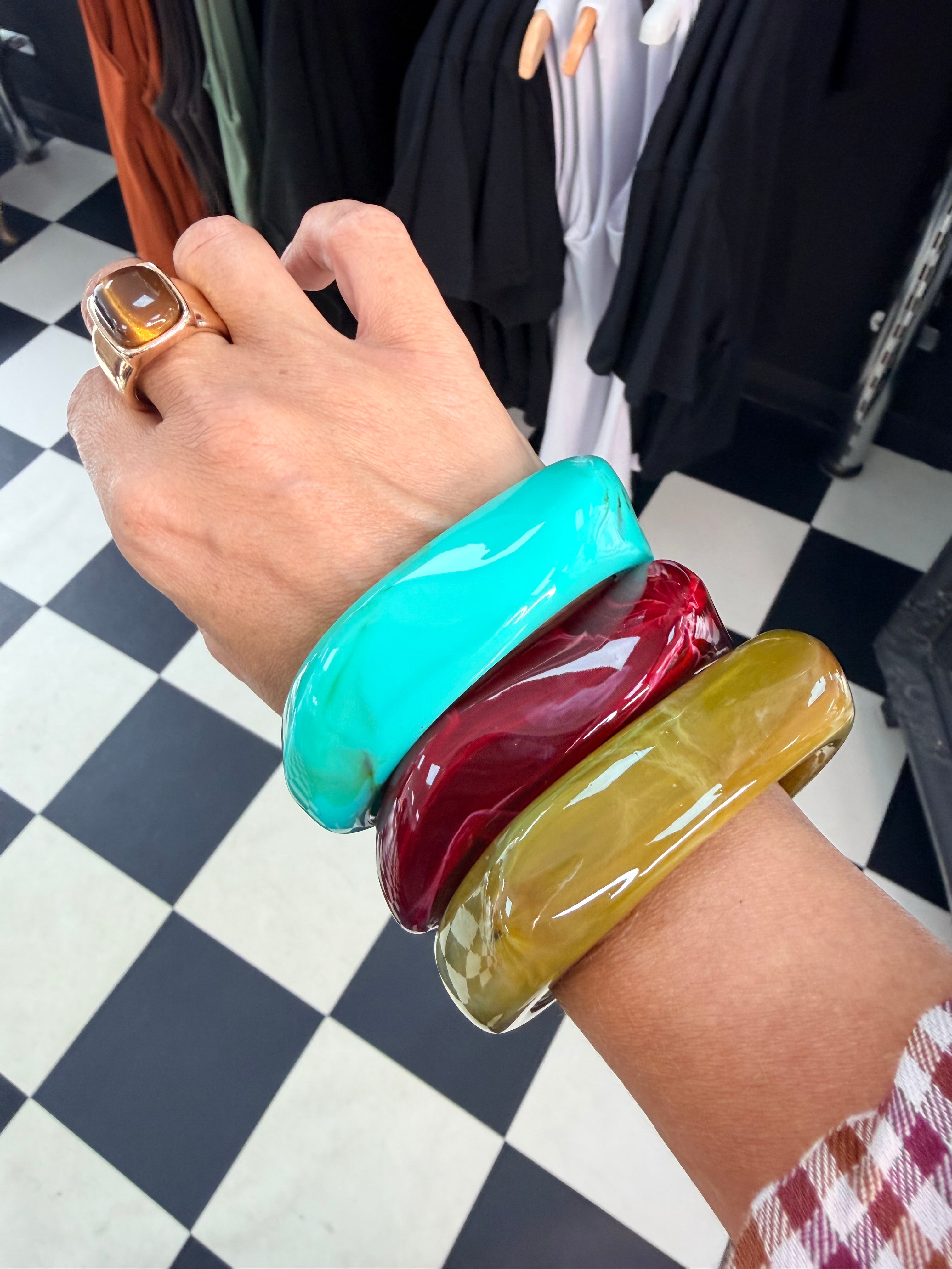 Wavy Bangle Blue