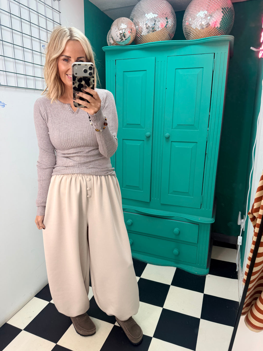 Button front cuff joggers - Cream