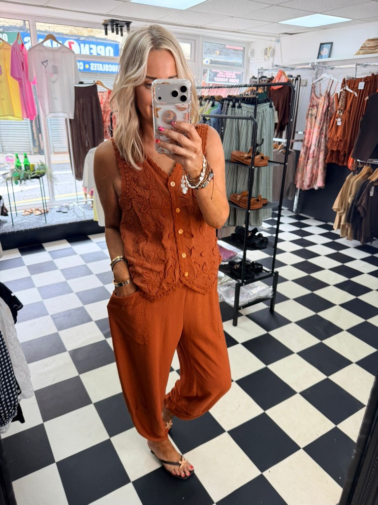 Tulip. Trouser Rust