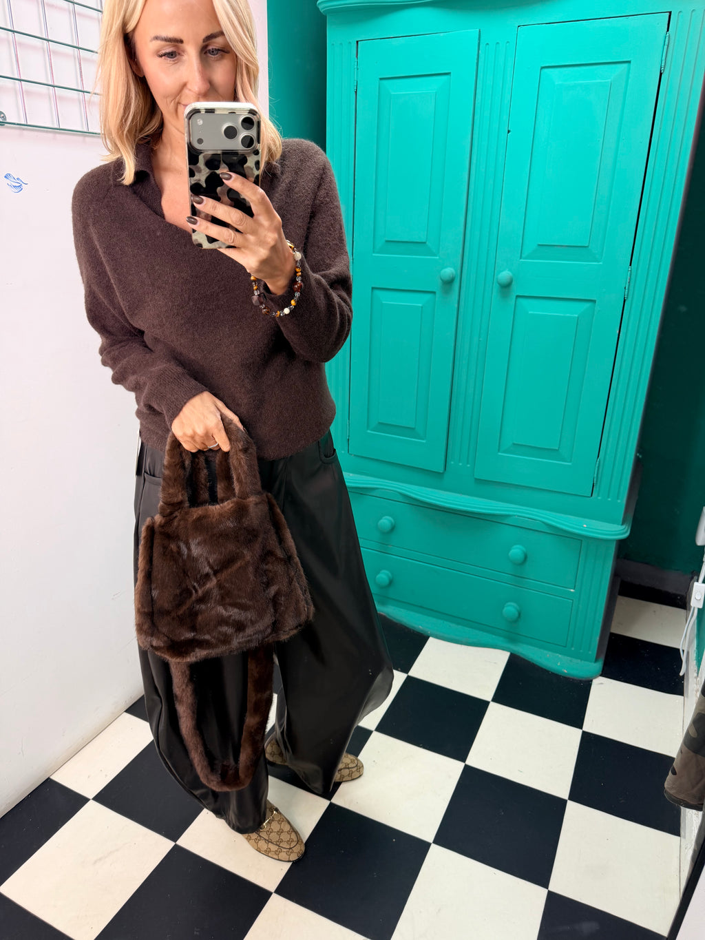 Luxe Faux fur Shoulder bag - Chocolate
