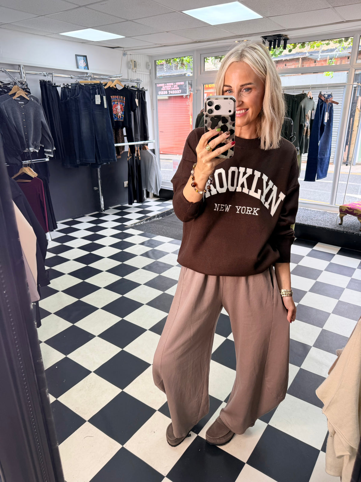 Brooklyn NY jumper - Chocolate