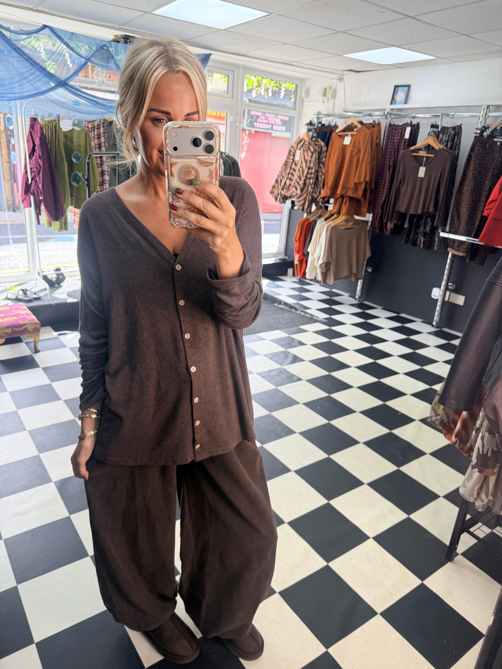 V Neck Cardigan Chocolate