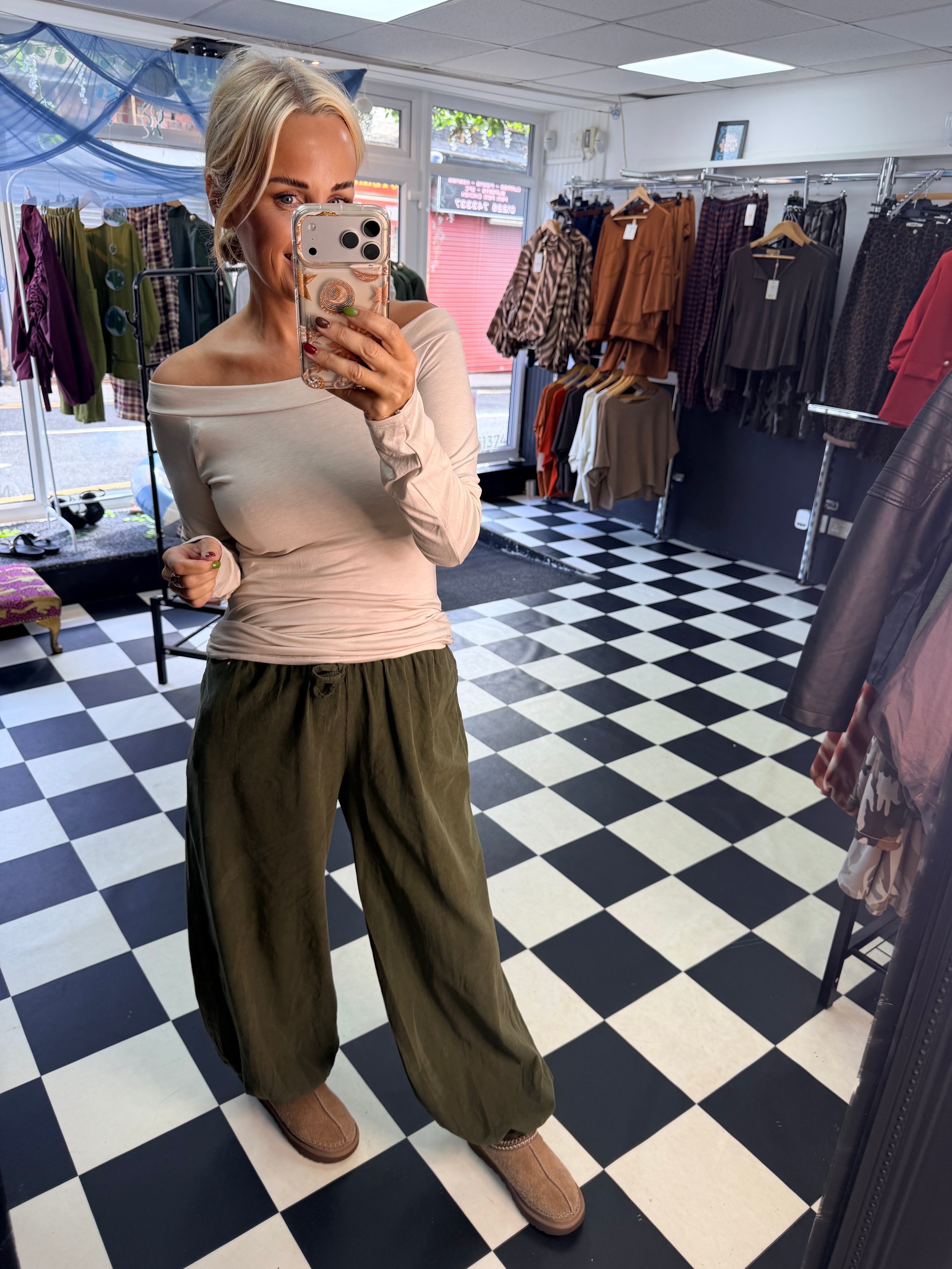 Slash Neck Basic Top Cream