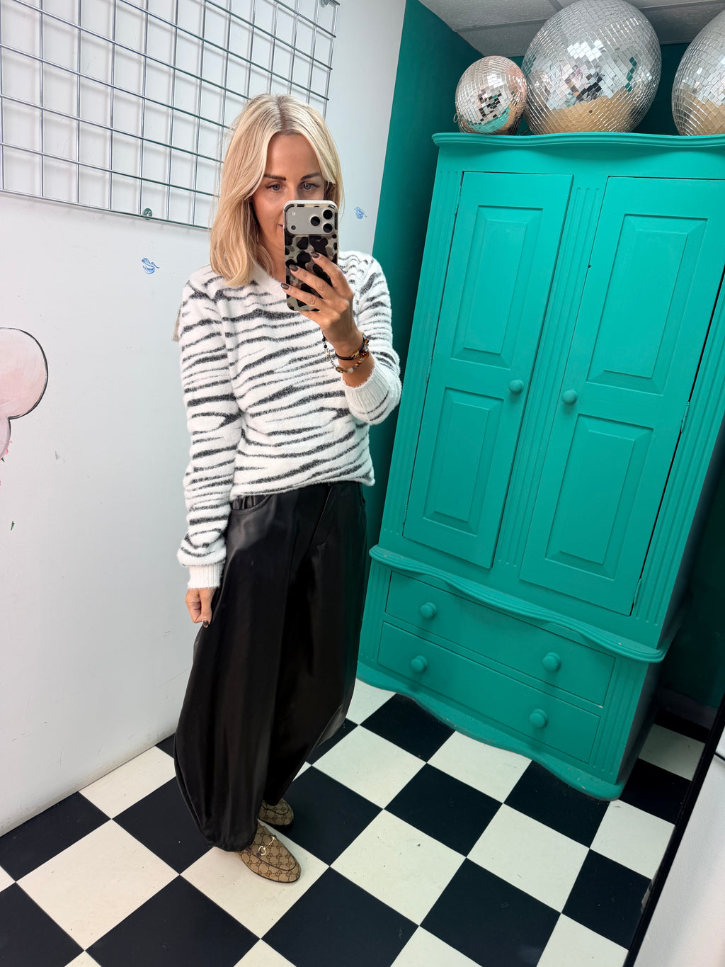 Soft touch Zebra jumper White Special buy