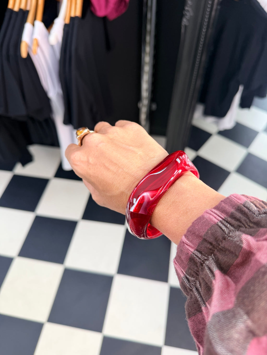 Wavy Bangle Wine