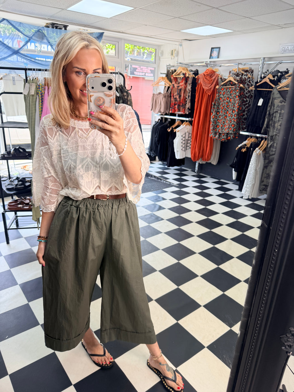 Flora top Cream