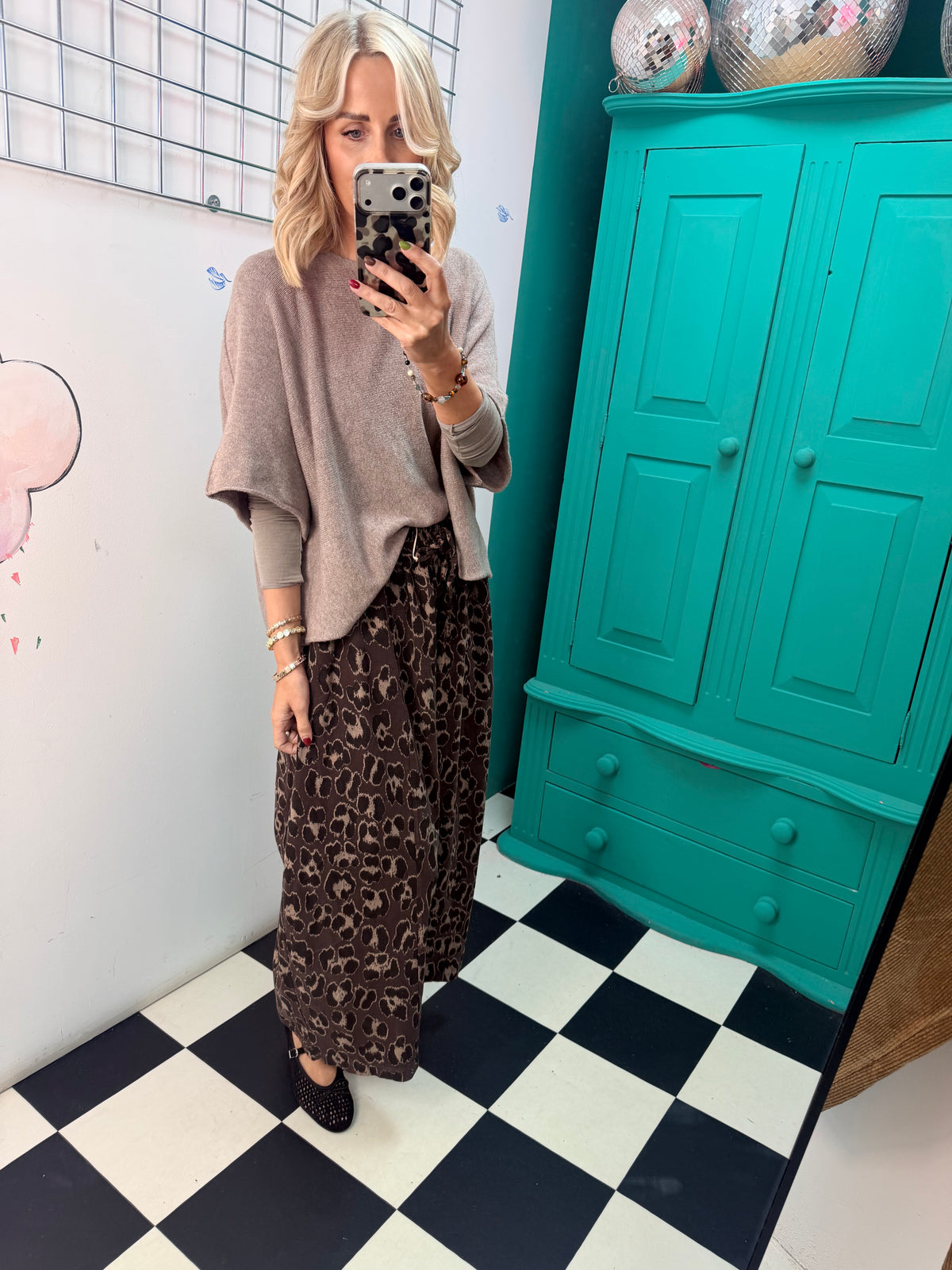 Katie Jumper - Taupe