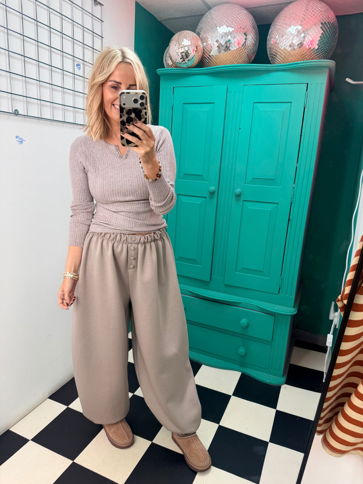 Button front cuff joggers - Taupe