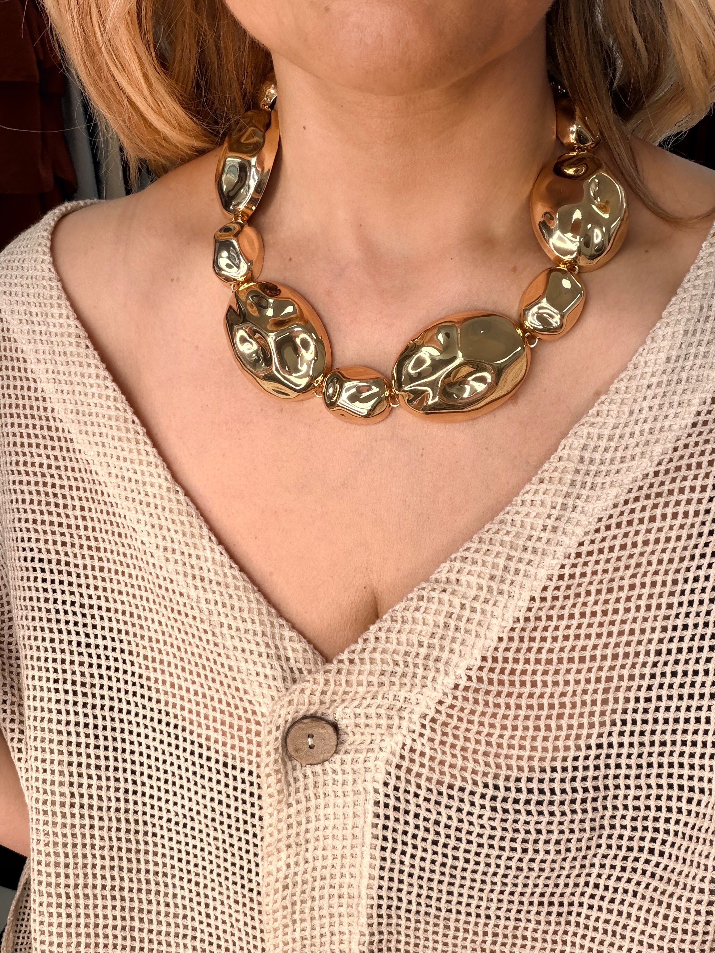 Chunky gold necklace