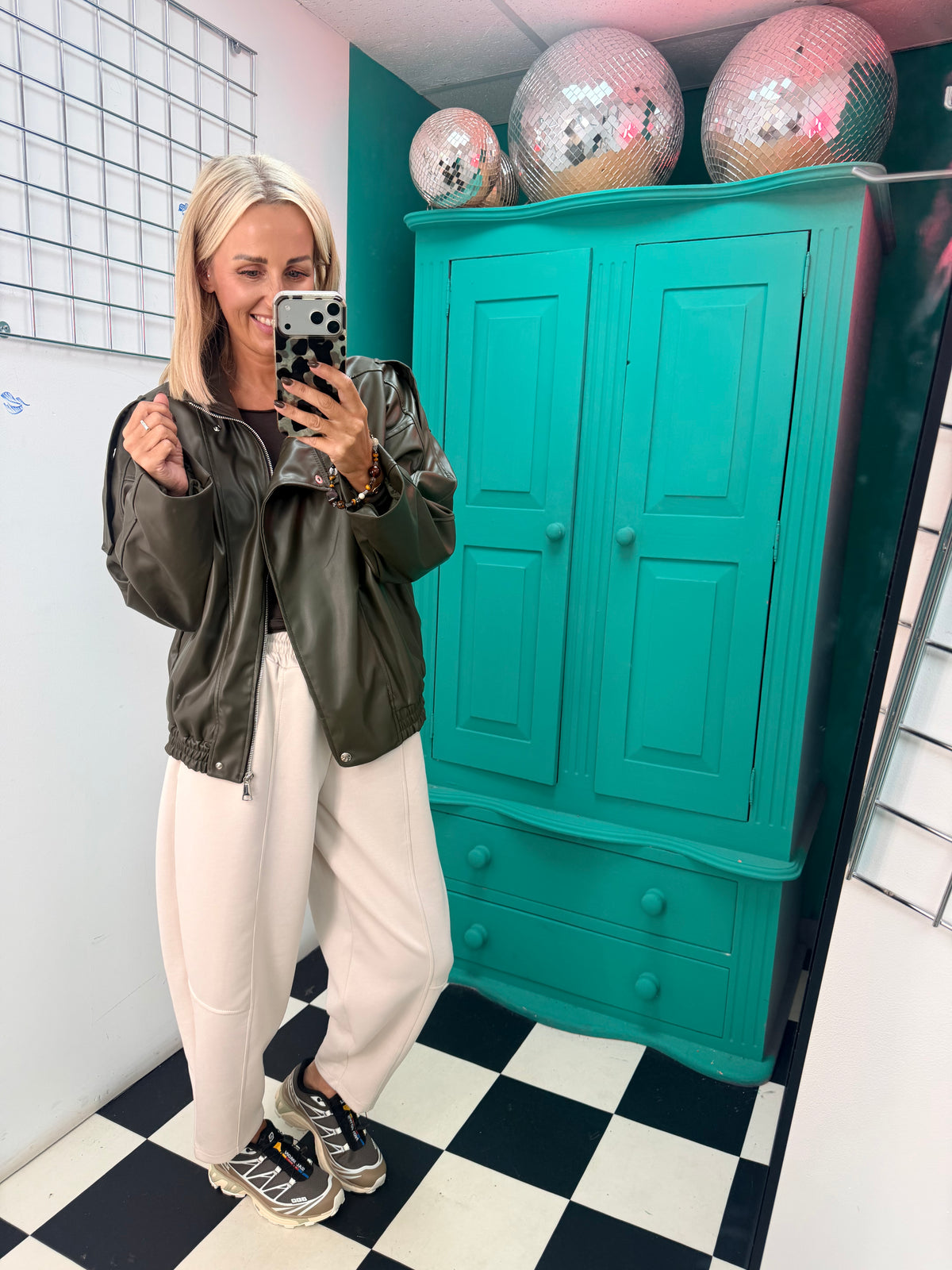 Cora Carrot Leg Joggers Cream