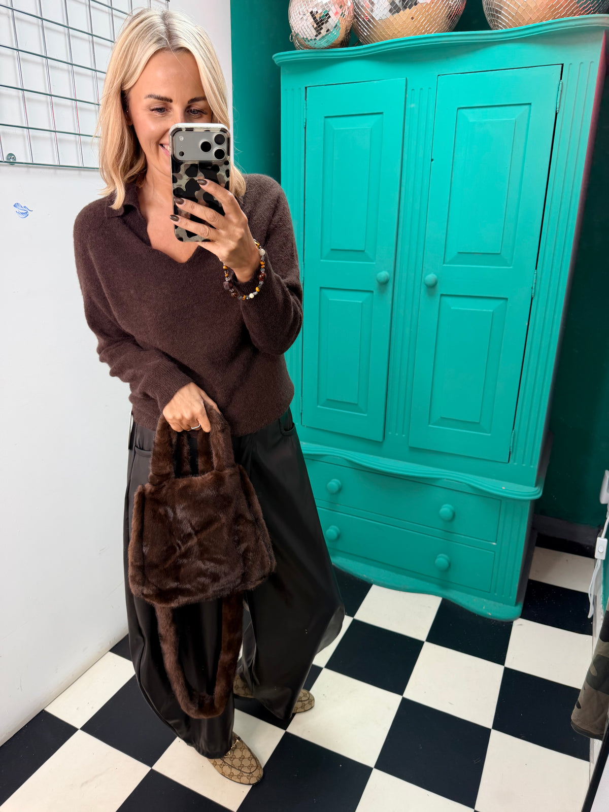 Luxe Faux fur Shoulder bag - Chocolate