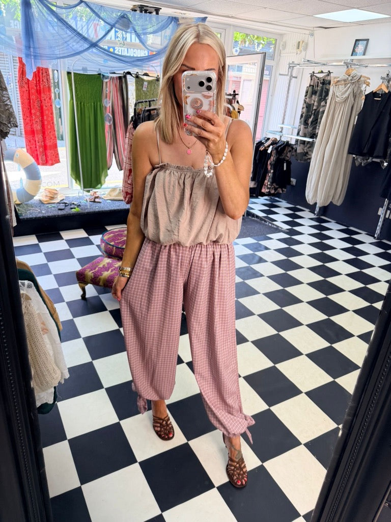Bubble Hem Cami Taupe