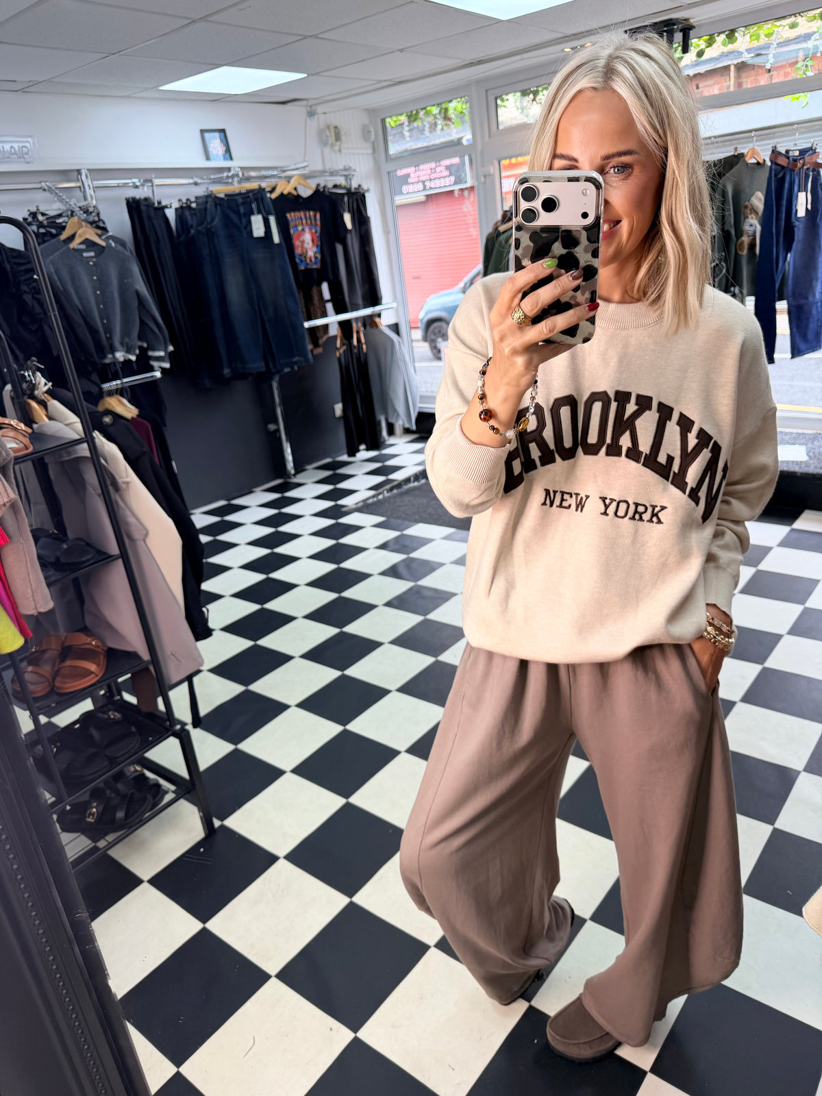 Barrel leg Joggers - Taupe