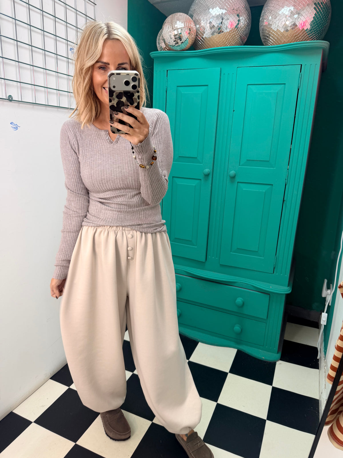 Button front cuff joggers - Cream