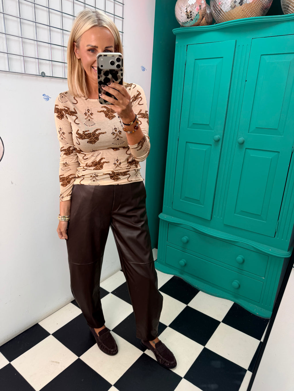 Pu Carrot Leg Trousers Chocolate