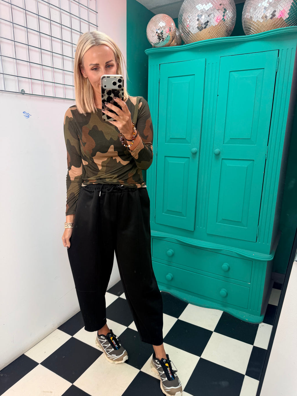 Cora Carrot Leg Joggers Black