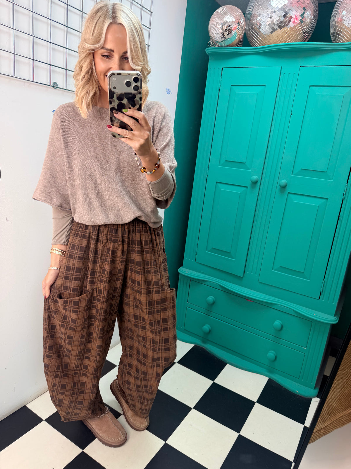 Barrel leg check trousers - Chocolate