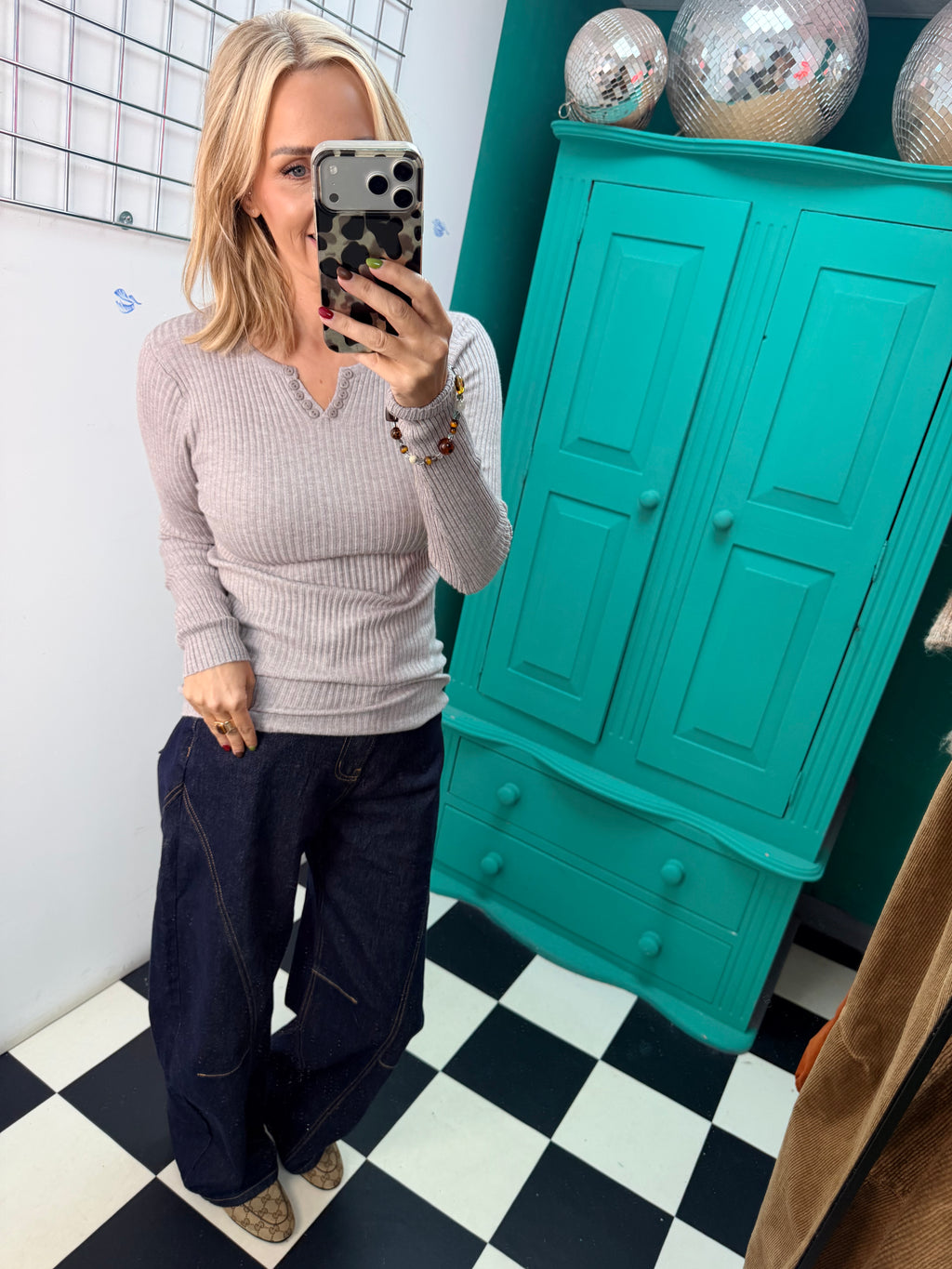Ribbed Button V Top Taupe
