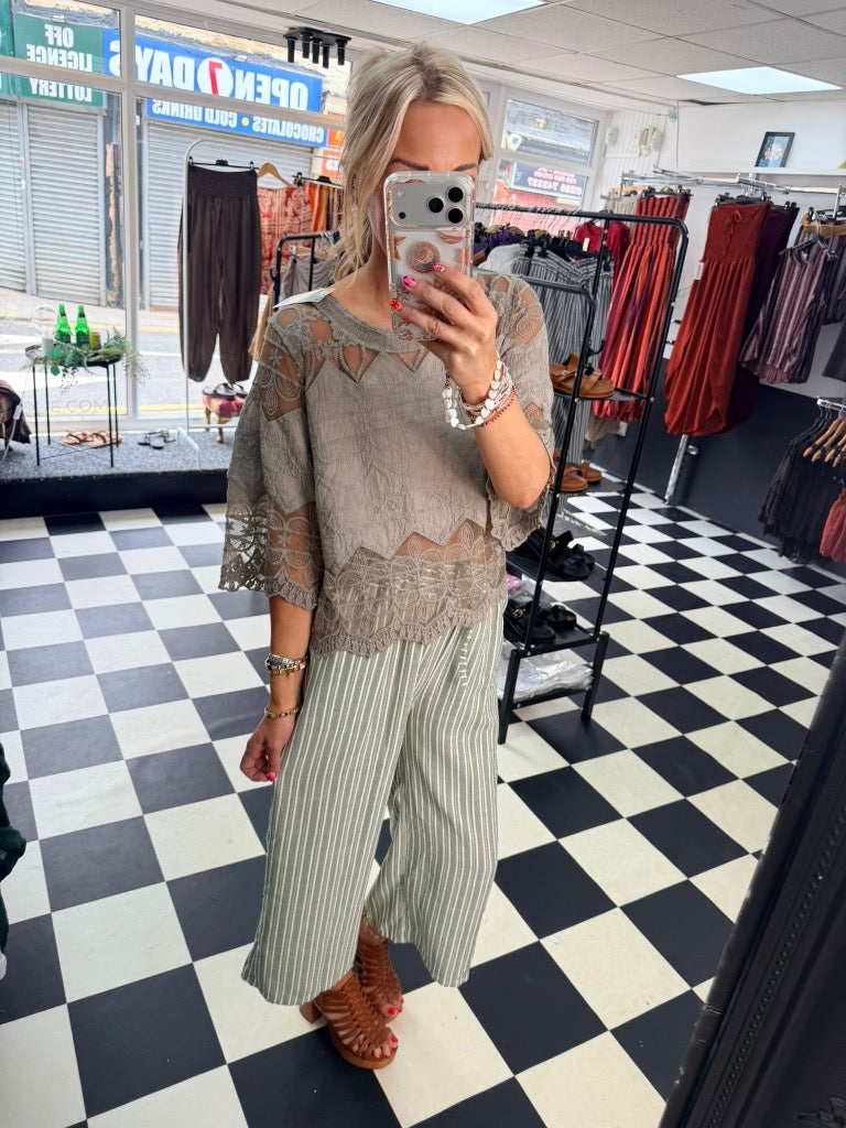 Lola Top Taupe
