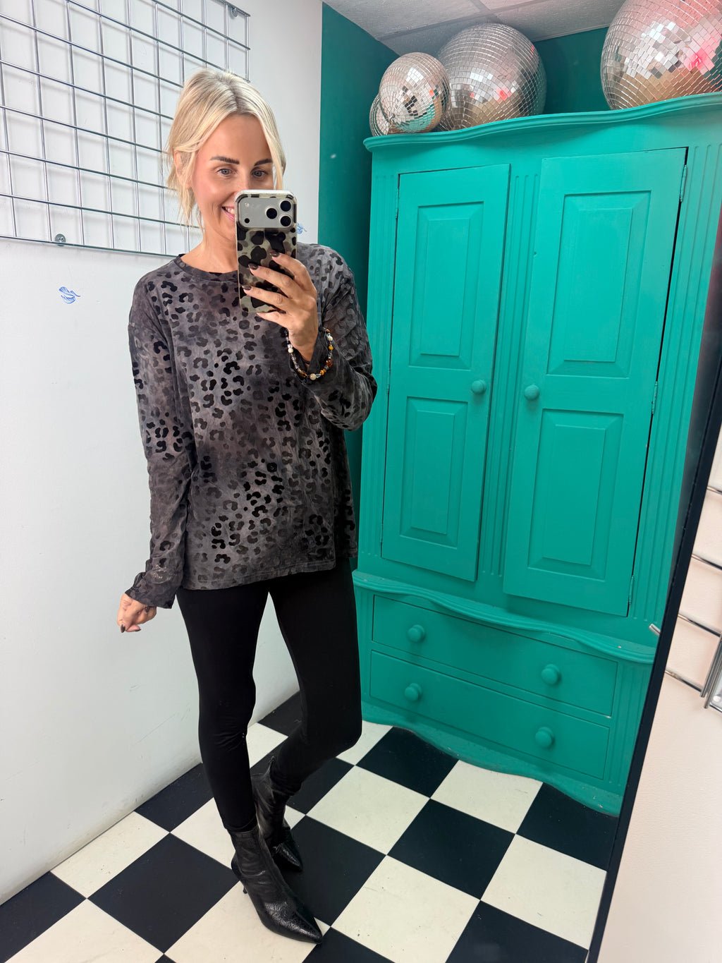 Stormy Sky Animal Mesh Top Black/Chocolate