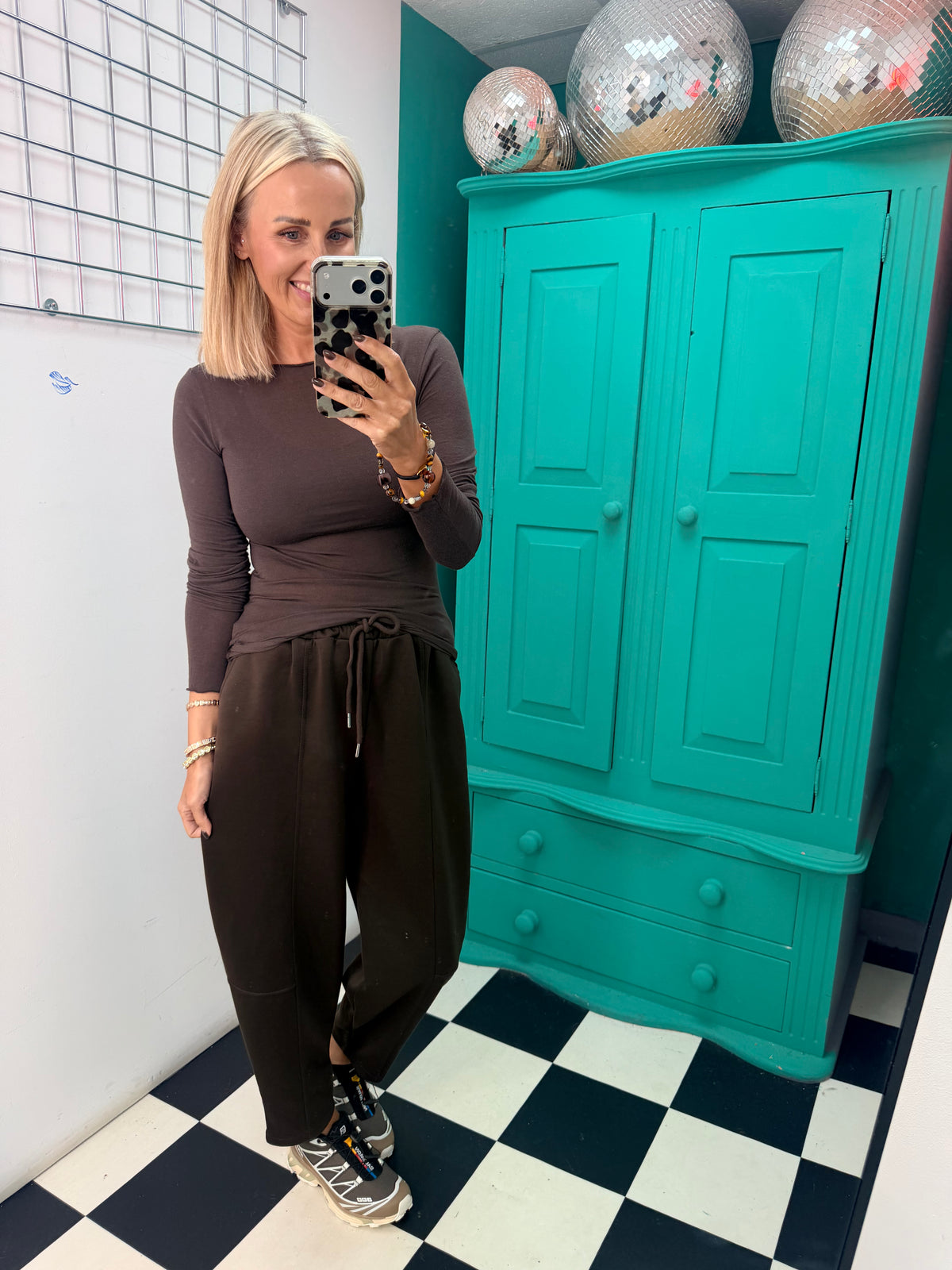 Cora Carrot Leg Joggers Chocolate
