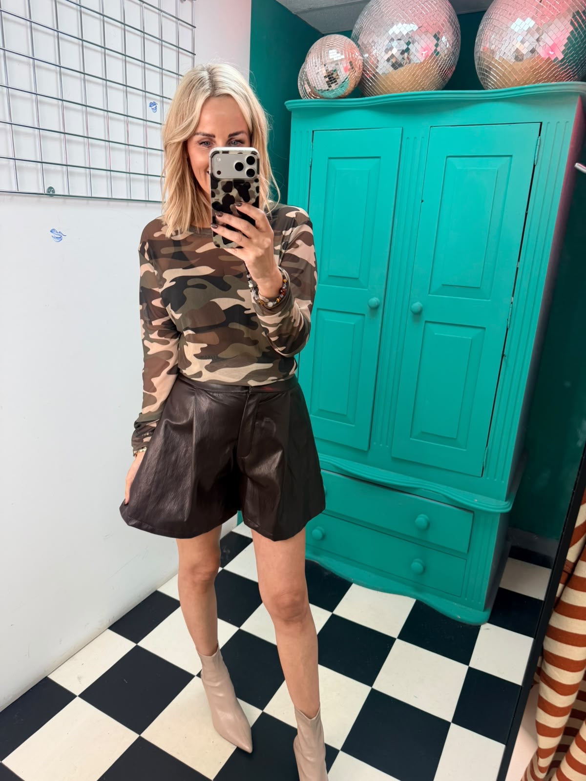 Luna pu Shorts - Chocolate