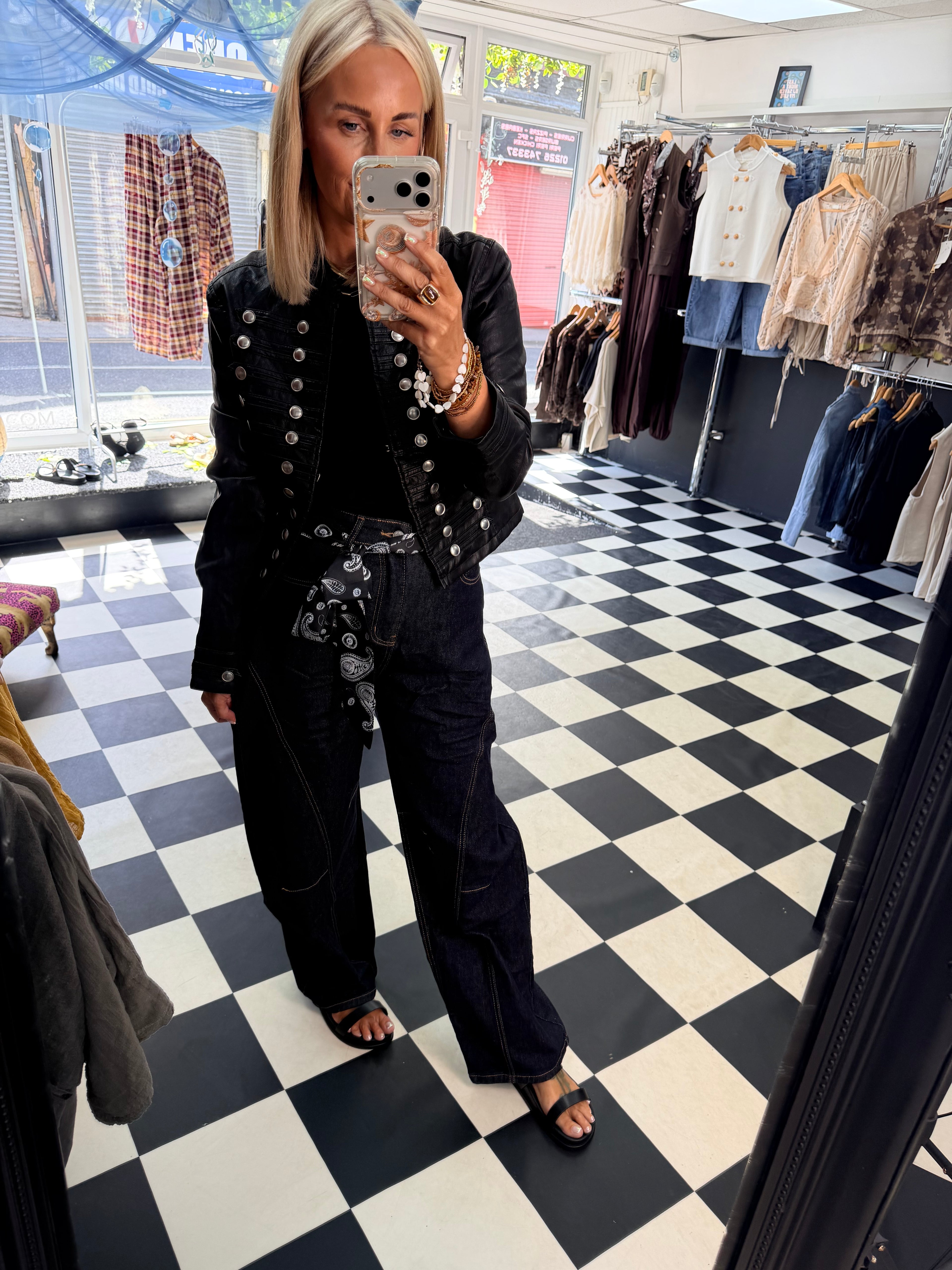 Bandana Barrel Jeans