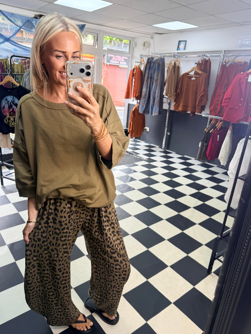 Leopard Barrel jogger Green
