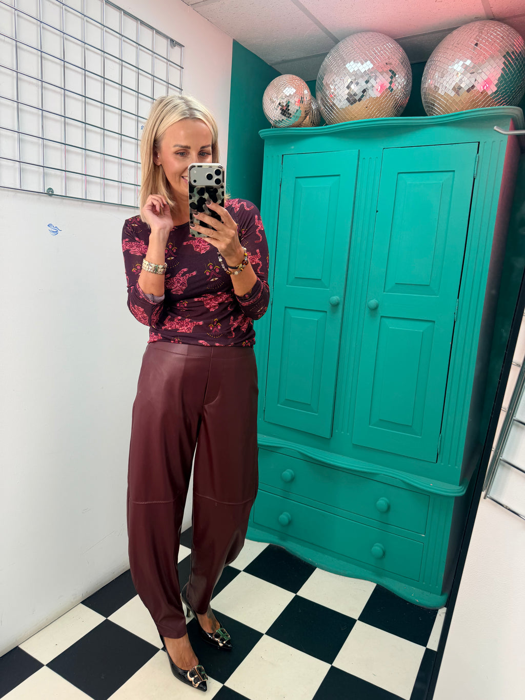 Pu Carrot Leg Trousers Wine