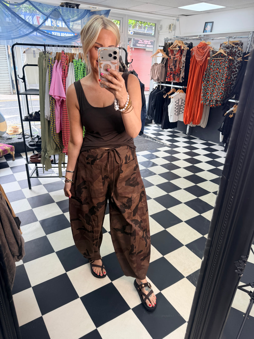 Camo Barrel leg trousers Chocolate