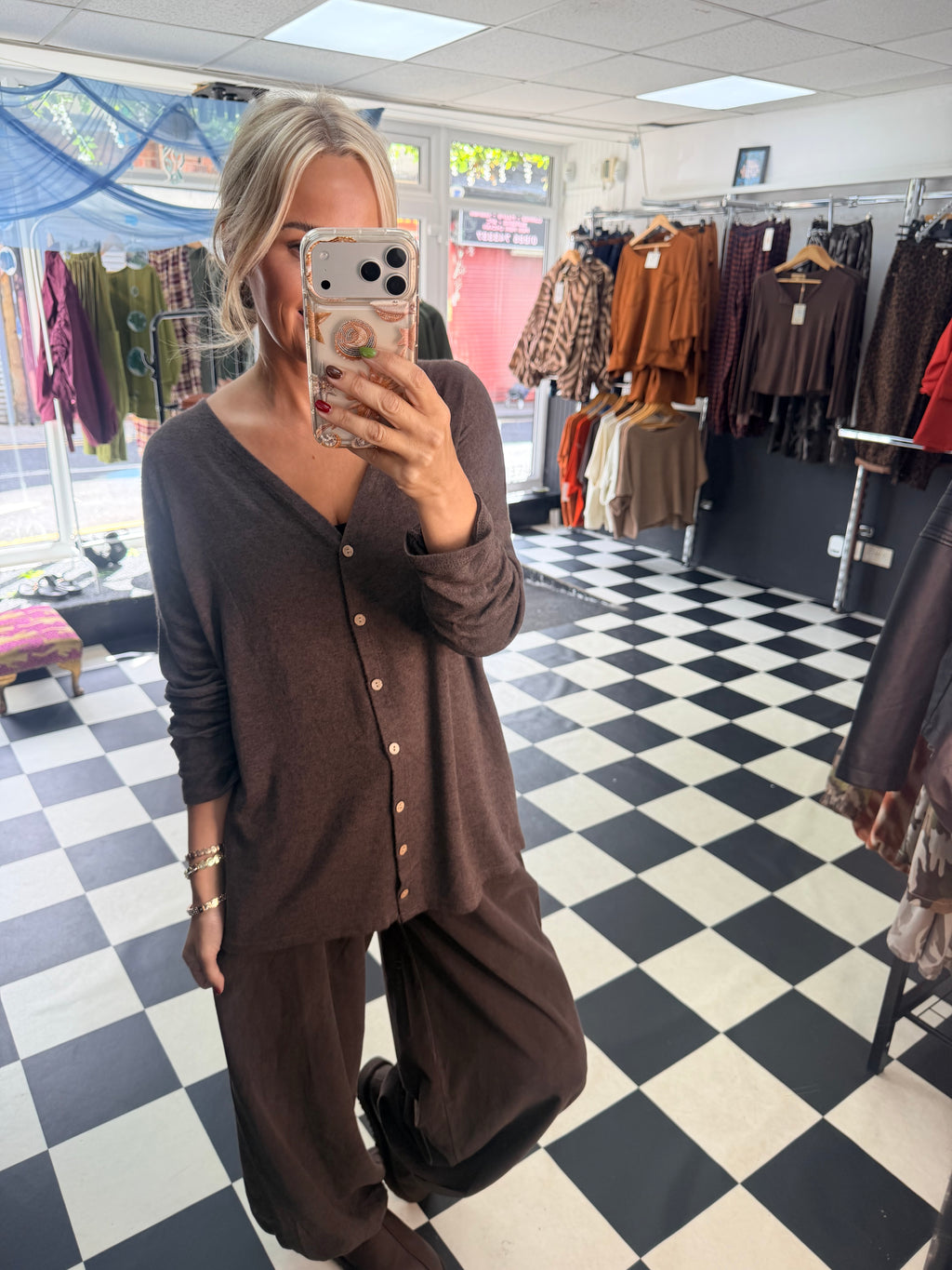 V Neck Cardigan Chocolate