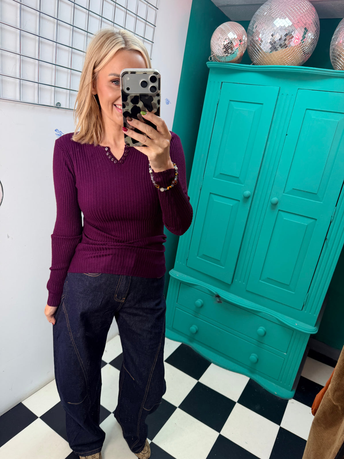 Ribbed Button V Top Wine