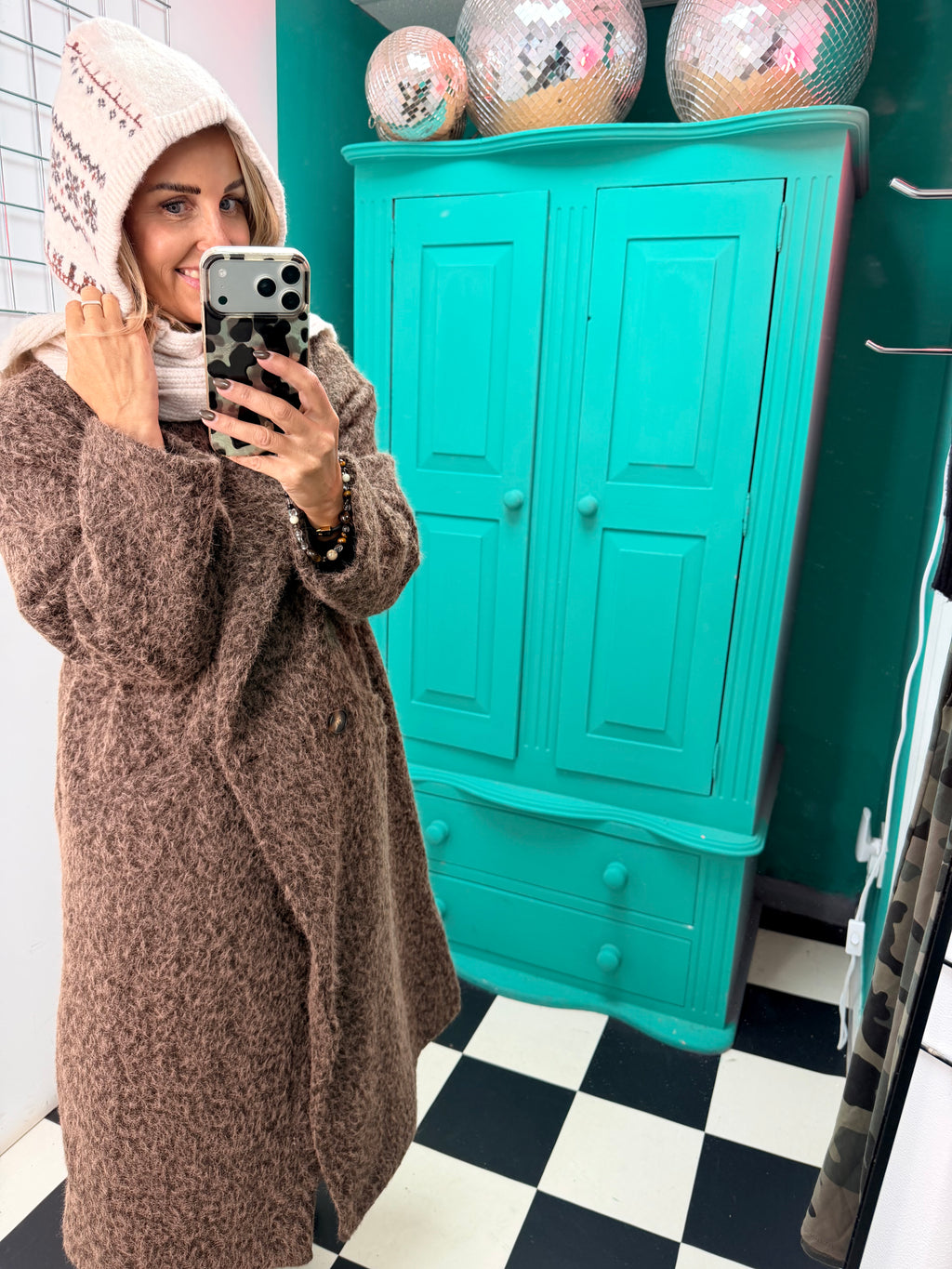 Oversized cosy knit coat - chocolate