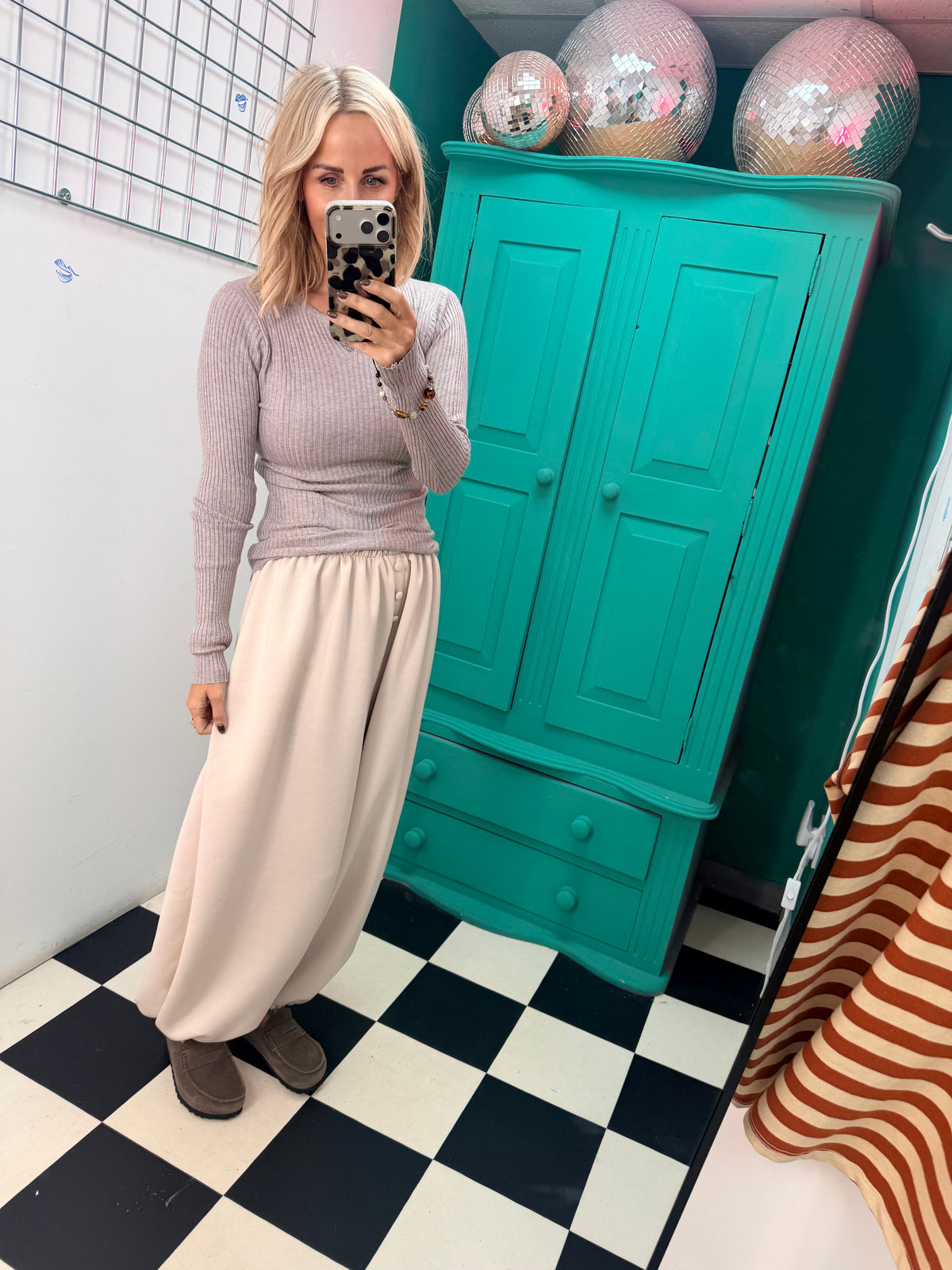 Button front cuff joggers - Cream
