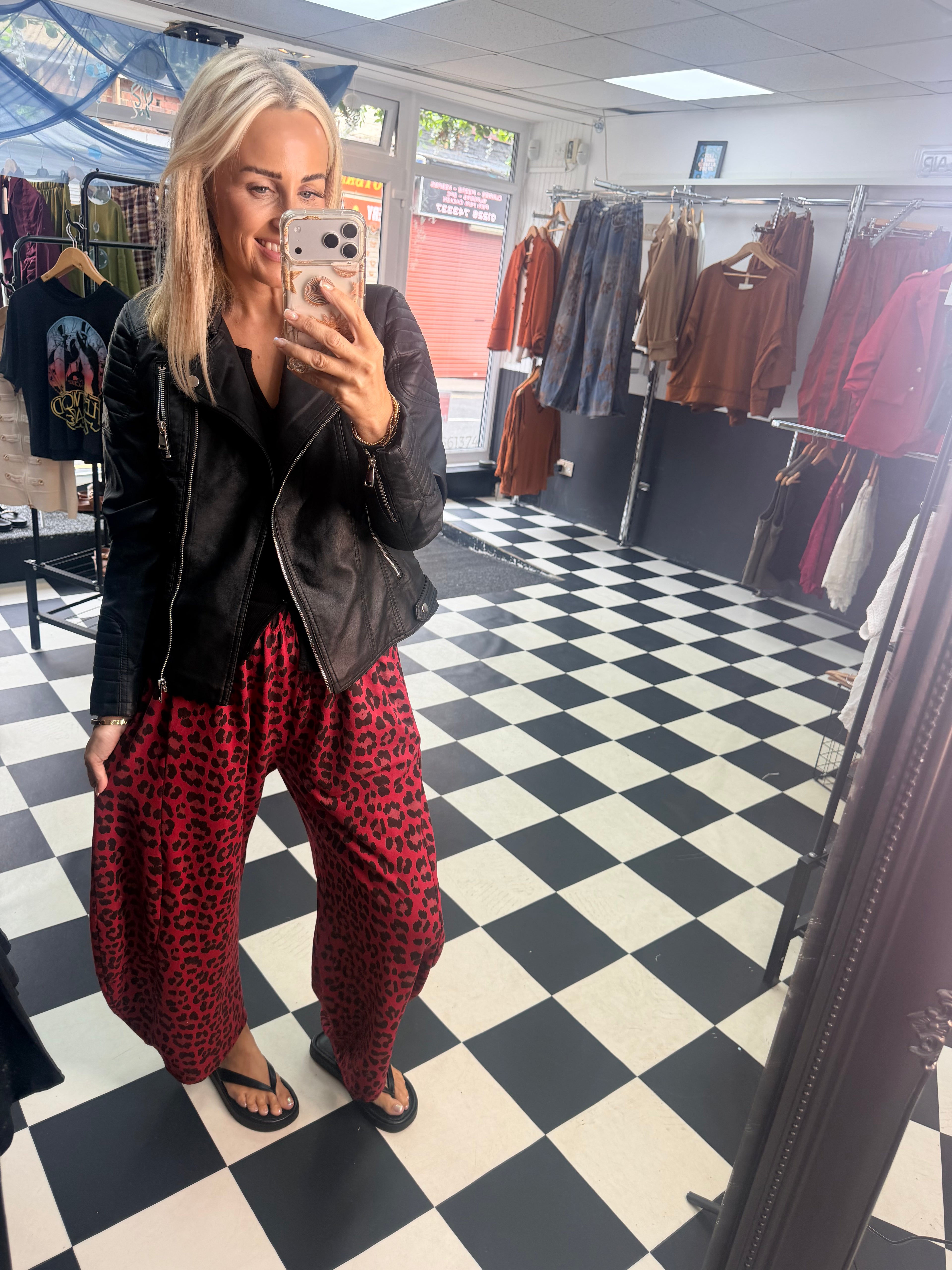 Leopard Barrel jogger Red