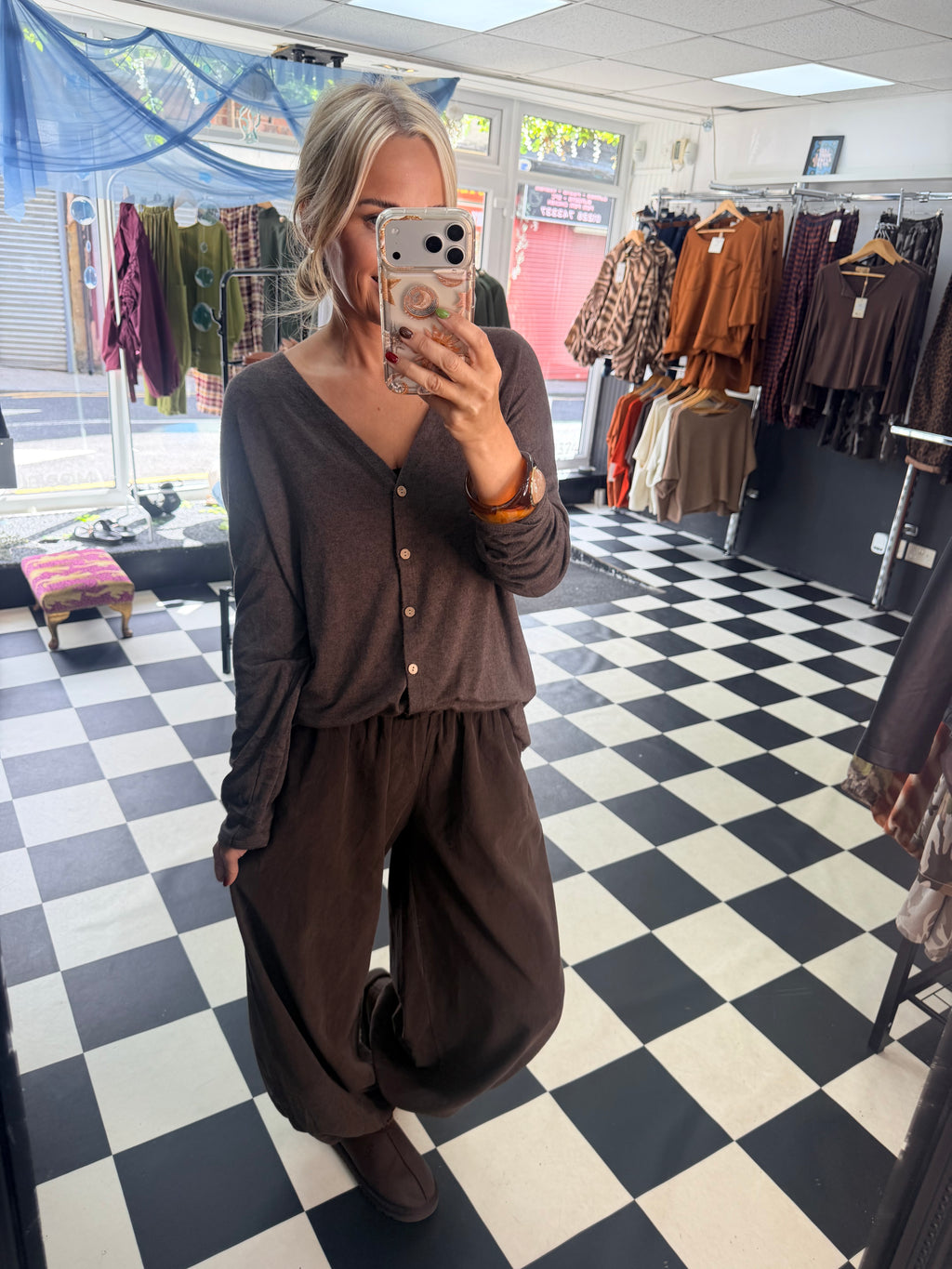 V Neck Cardigan Chocolate