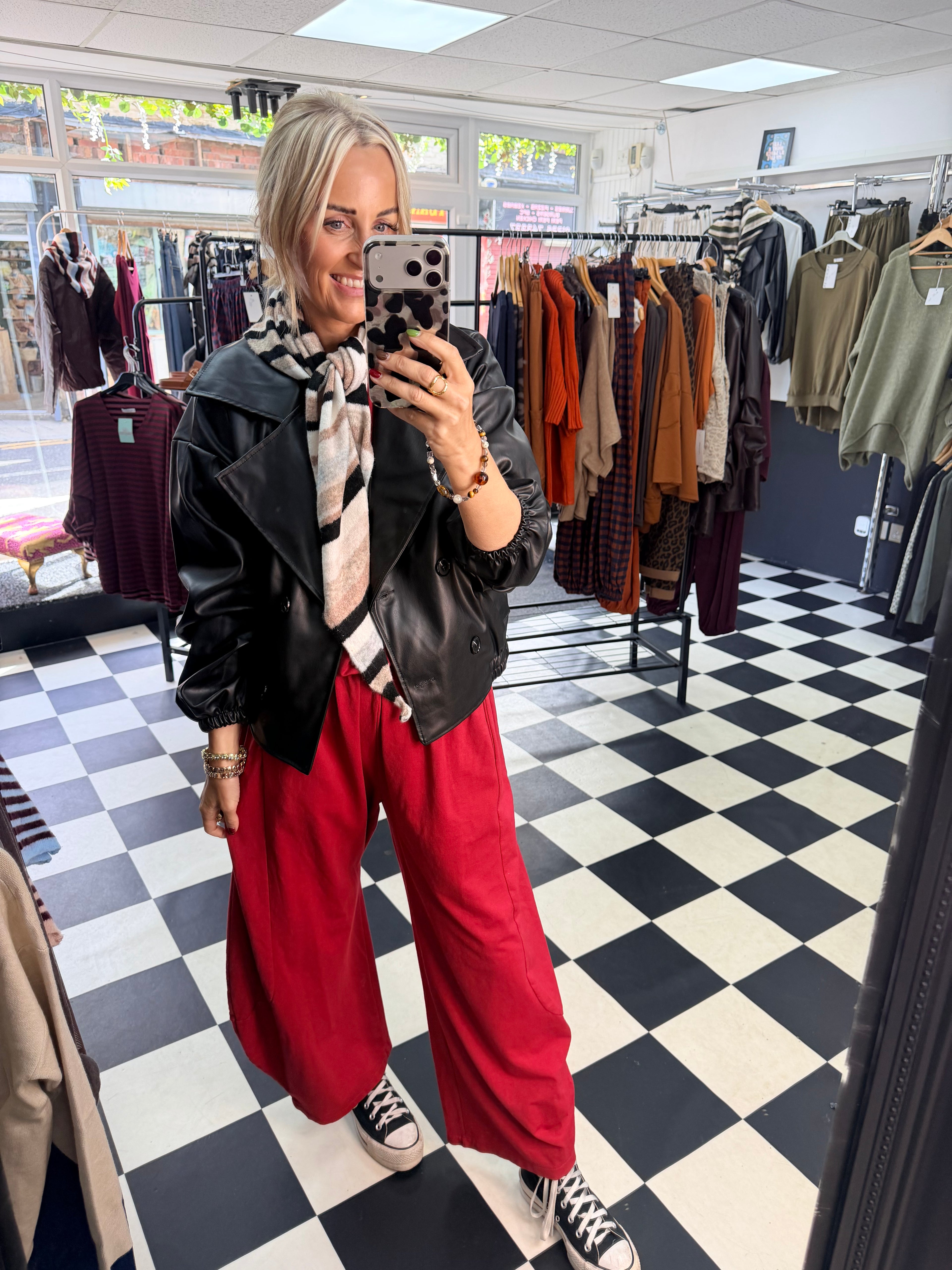 Barrel leg Joggers - Red