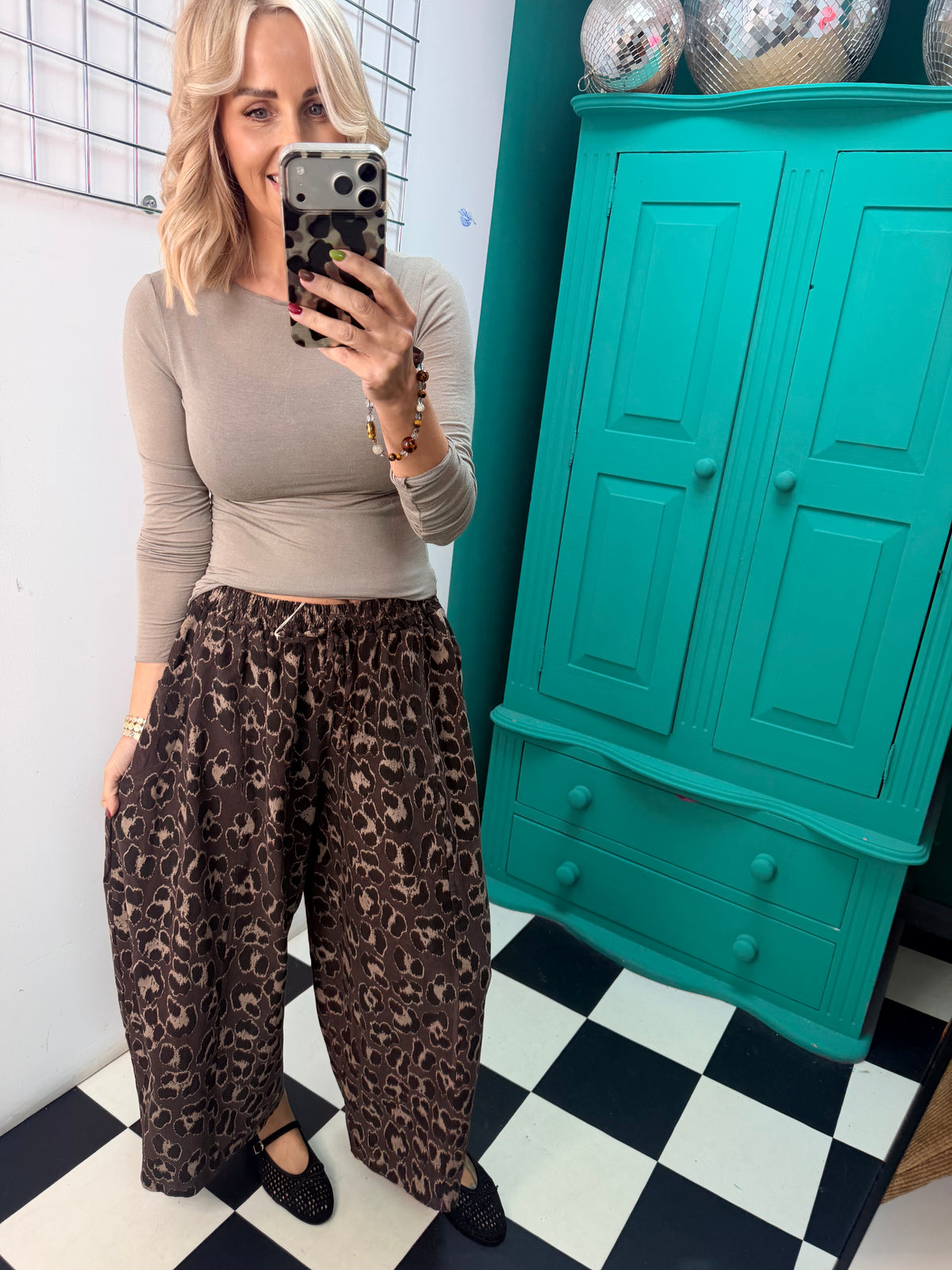 Leopard wide barrel trousers - Chocolate