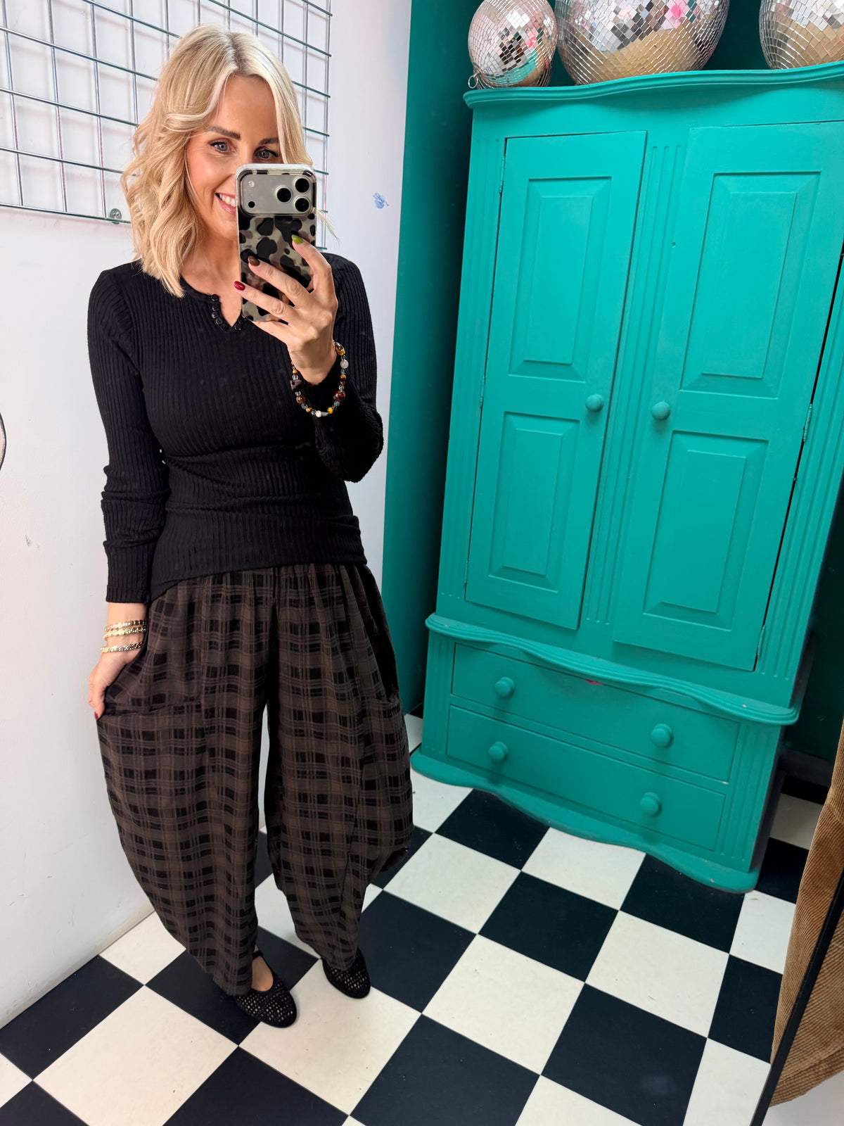 Barrel leg check trousers - Grey and black