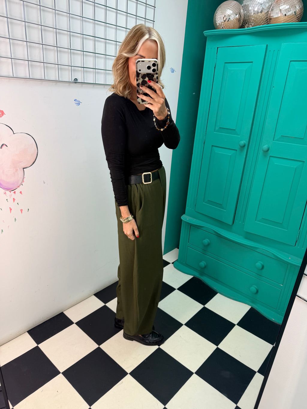 The Harper Half Belt Barrel Trousers Khaki