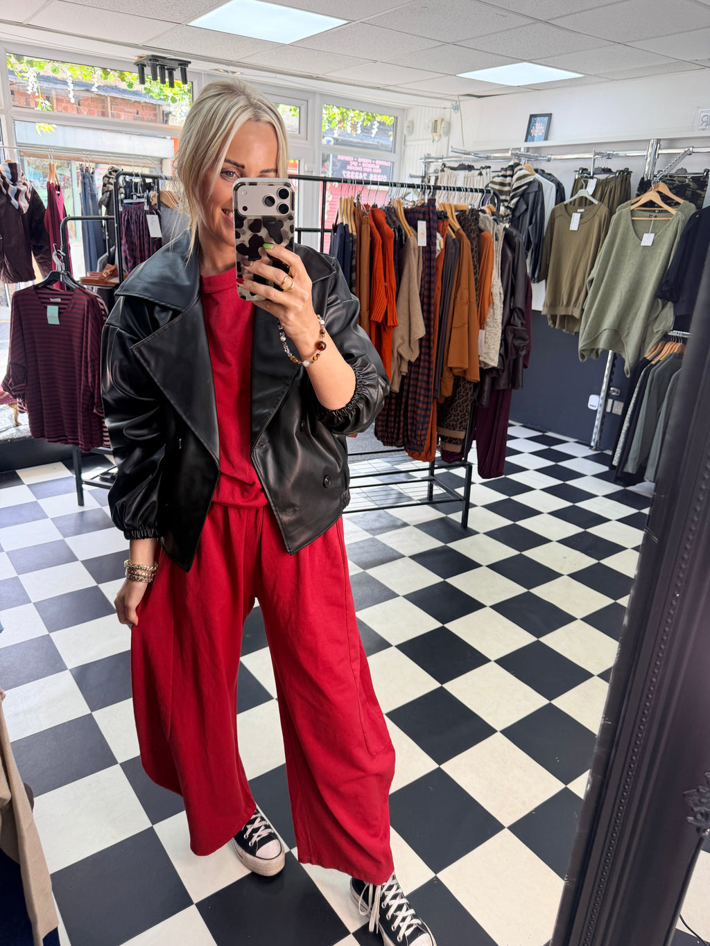 Barrel leg Joggers - Red