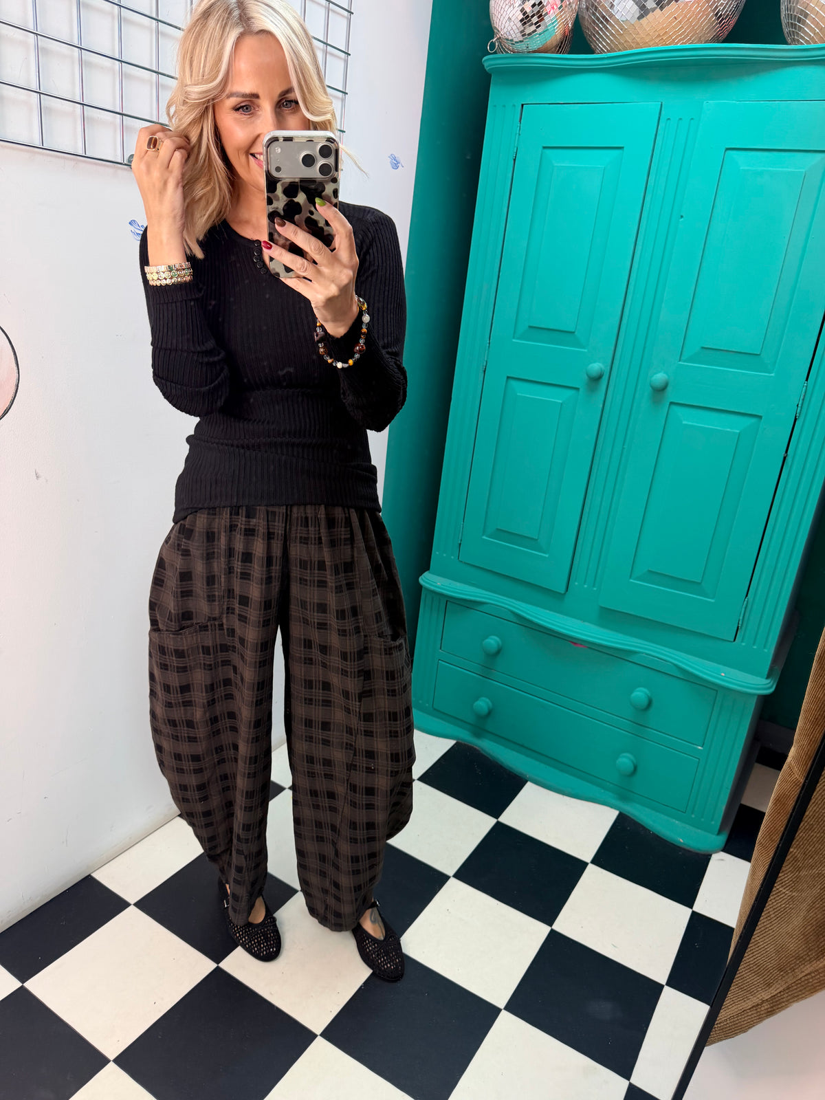 Barrel leg check trousers - Grey and black