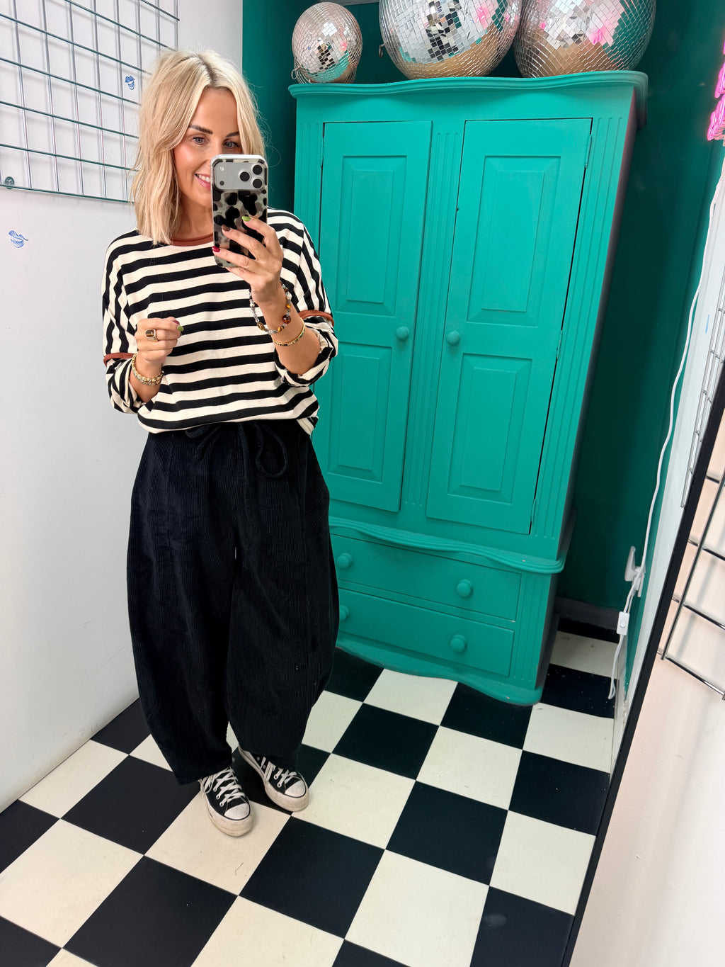 Boston Barrel leg Trousers Black