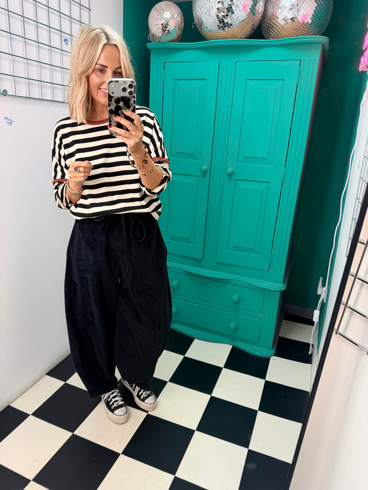 Boston Barrel leg Trousers Black