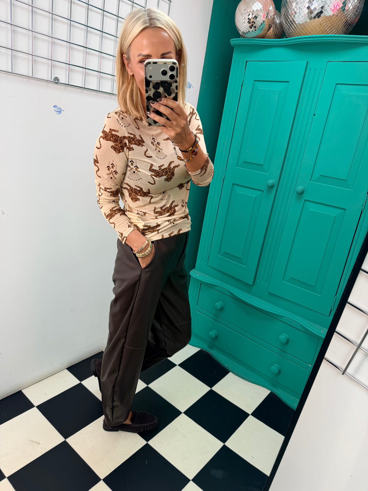 Pu Carrot Leg Trousers Chocolate