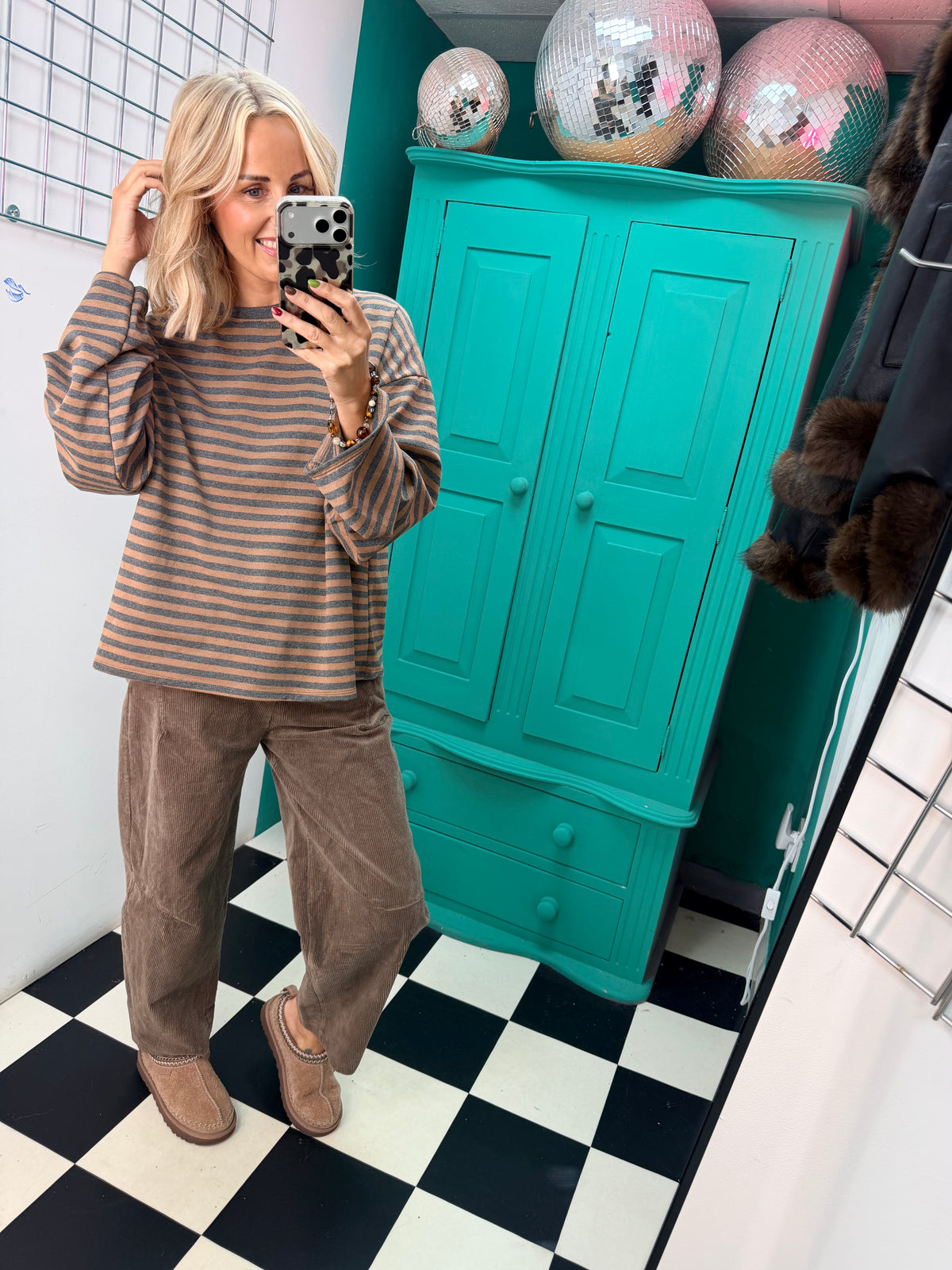 The cosy stripe - Grey and Tan