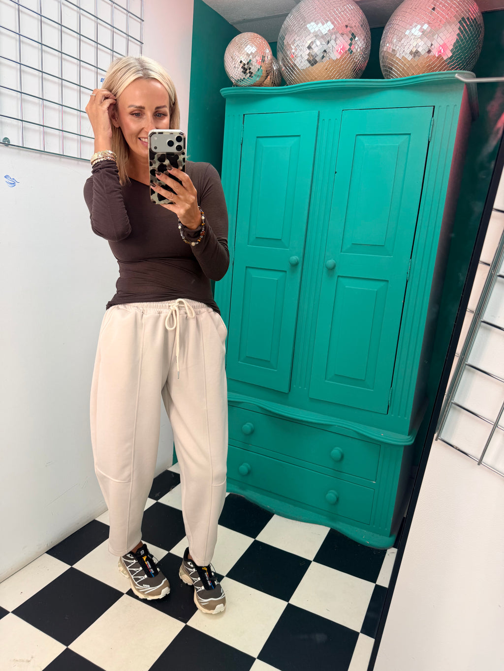 Cora Carrot Leg Joggers Cream