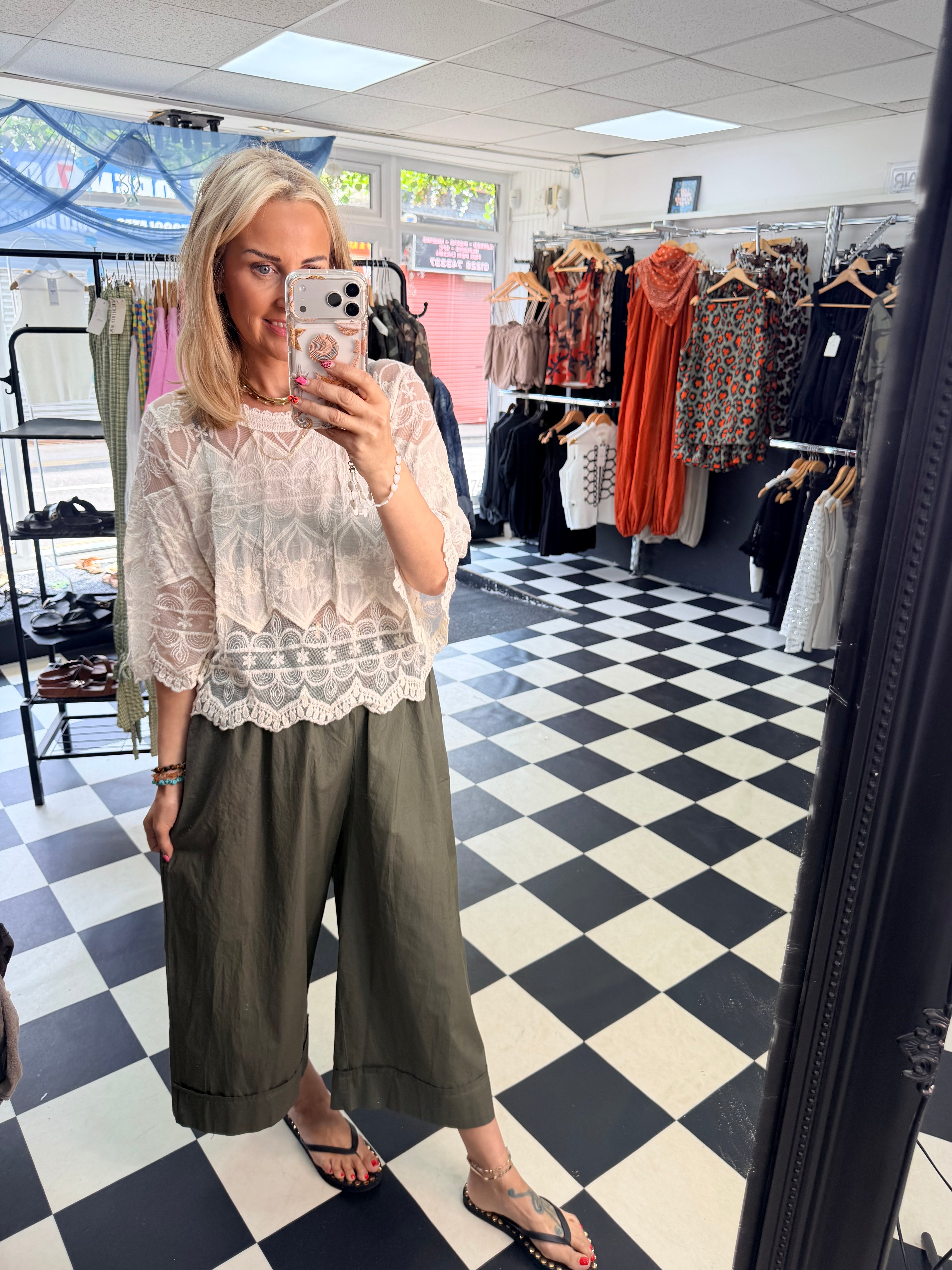 Flora top Cream